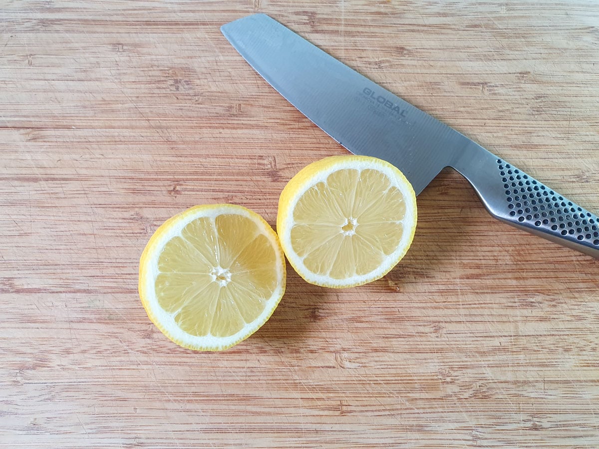 Slicing and juicing lemon.